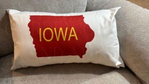 Iowa Pillow Red